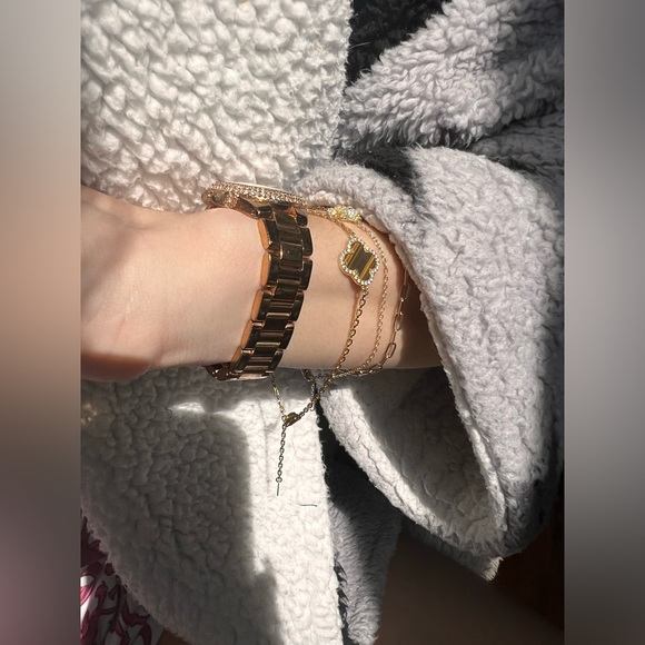 Michael Kors Petitie Camille Rose Gold-Tone Watch - Picture 4 of 9